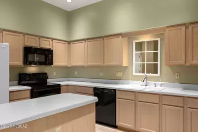 1427 W Cathedral Way, Oro Valley, AZ 85737 - Photo 10