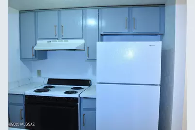 1620 N Wilmot Road #UNIT E155, Tucson, AZ 85712 - Photo 8
