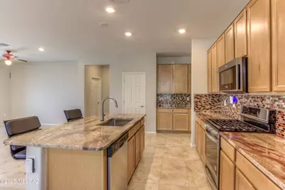 8804 E Stone Meadow Circle, Tucson, AZ 85730 - Photo 8