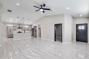 3704 S Manitoba Ave, Tucson, AZ 85730 - Photo 2
