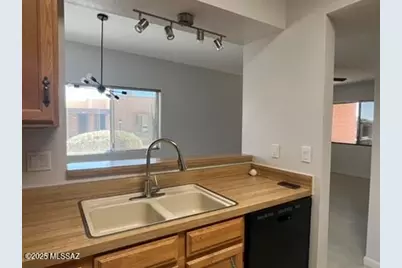 1400 W Placita Apache, Green Valley, AZ 85622 - Photo 6