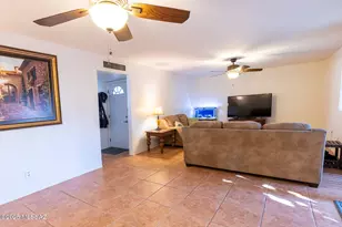 45 Calcite Dr, Tucson, AZ 85745 - Photo 10