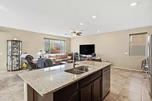 9593 S Trapper Ridge Dr, Tucson, AZ 85747 - Photo 12