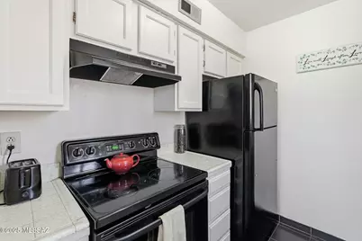 6682 E Calle Alegria #D, Tucson, AZ 85715 - Photo 8