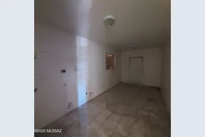 1914 W Cord Wood Court, Tucson, AZ 85746 - Photo 6