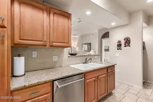 2550 E River Rd, Tucson, AZ 85718 - Photo 22