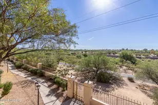 2550 E River Rd, Tucson, AZ 85718 - Photo 30