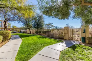 2550 E River Rd, Tucson, AZ 85718 - Photo 32