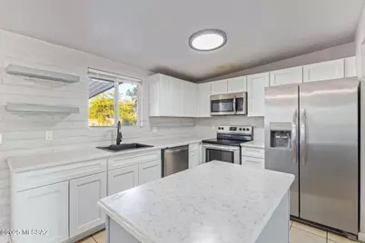 9419 E 26th Street, Tucson, AZ 85710 - Photo 2