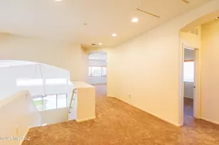 7485 W Crimson Ridge Dr, Tucson, AZ 85743 - Photo 32