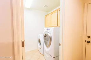 7485 W Crimson Ridge Dr, Tucson, AZ 85743 - Photo 26