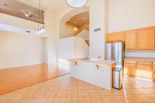 7485 W Crimson Ridge Dr, Tucson, AZ 85743 - Photo 8