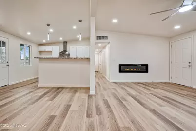 1610 S Avenida Regulo, Tucson, AZ 85710 - Photo 8