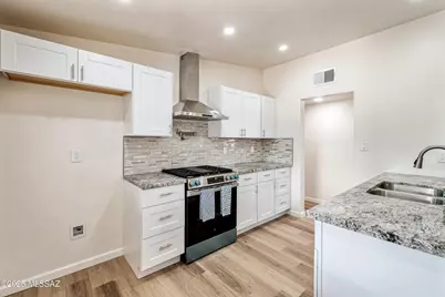 1610 S Avenida Regulo, Tucson, AZ 85710 - Photo 10