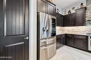 8295 N Lone Ranger Rd, Tucson, AZ 85743 - Photo 16