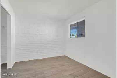 8190 E 20th Street, Tucson, AZ 85710 - Photo 10