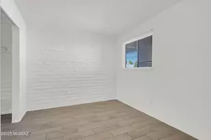 8190 E 20th St, Tucson, AZ 85710 - Photo 10