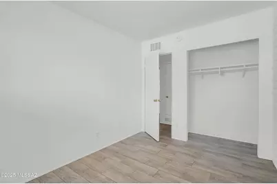 8190 E 20th Street, Tucson, AZ 85710 - Photo 18