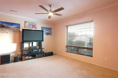 2731 N Dos Hombres Road, Tucson, AZ 85715 - Photo 8