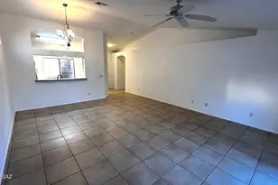 9755 Via De Sisneroz, Tucson, AZ 85747 - Photo 4