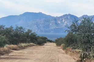 15246 Carlburg Ave, Tucson, AZ 85736 - Photo 2