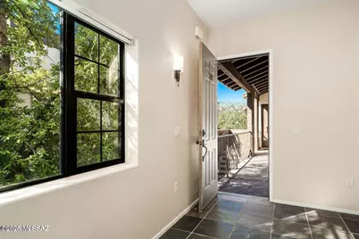 2010 E River Road #202, Tucson, AZ 85718 - Photo 2