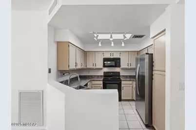 5565 N Sapphire Drive, Tucson, AZ 85750 - Photo 12