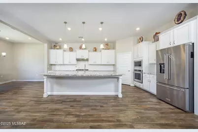 12372 N Miller Canyon Court, Oro Valley, AZ 85755 - Photo 8