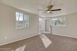 8349 E Balfour Pl, Tucson, AZ 85710 - Photo 16