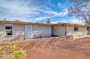 8349 E Balfour Pl, Tucson, AZ 85710 - Photo 40