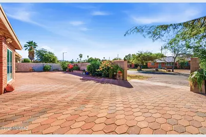 6349 E Julia Street, Tucson, AZ 85710 - Photo 20