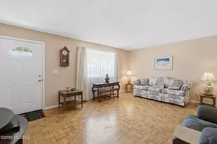 154 E Verde Vista, Green Valley, AZ 85614 - Photo 6