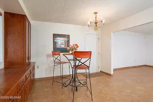 959 S Las Lomas Cir, Green Valley, AZ 85614 - Photo 18