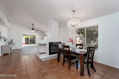 8869 N Willeta Drive, Tucson, AZ 85743 - Photo 10