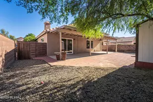 8869 N Willeta Dr, Tucson, AZ 85743 - Photo 22