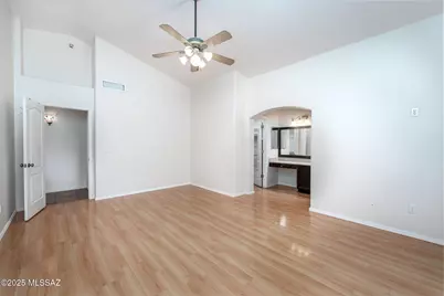 8869 N Willeta Drive, Tucson, AZ 85743 - Photo 16