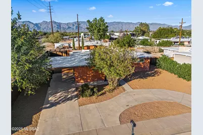 7901 E Winnepeg Drive, Tucson, AZ 85730 - Photo 16