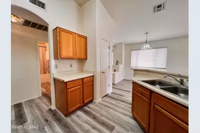 10046 E Paseo San Rosendo, Tucson, AZ 85747 - Photo 14