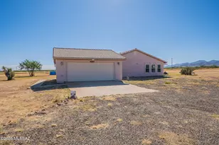 1176 W Trigger Ln, Cochise, AZ 85606 - Photo 2