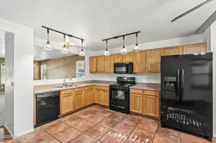 13705 E Oxmoor Valley Dr, Vail, AZ 85641 - Photo 12