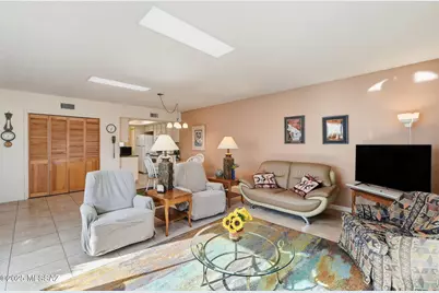 207 N Calle Del Diablo, Green Valley, AZ 85614 - Photo 10