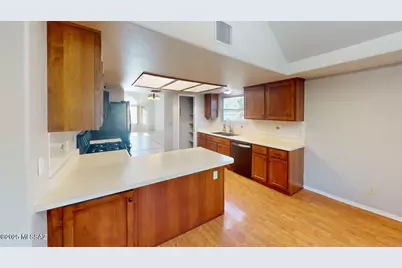 874 W Port Royal Place, Oro Valley, AZ 85737 - Photo 4