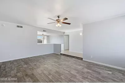 8000 E Tulip Tree Street, Tucson, AZ 85730 - Photo 6