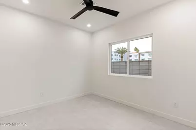 3934 E Elmwood Street, Tucson, AZ 85711 - Photo 32