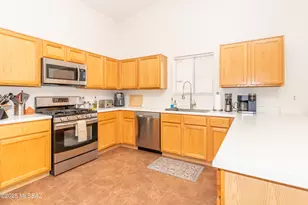 865 S Smokey Mountains Rd, Tucson, AZ 85748 - Photo 12