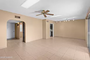 1343 W Calle Madrid, Green Valley, AZ 85622 - Photo 18