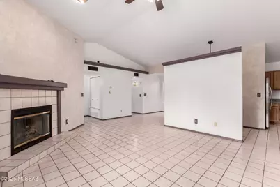 8410 E Heath Court, Tucson, AZ 85715 - Photo 8