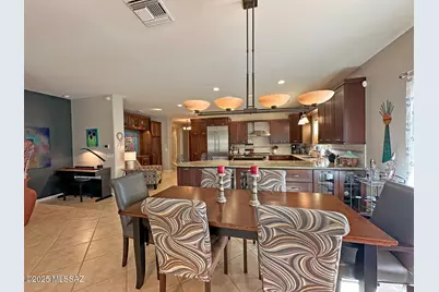 13573 N Garlenda Way, Oro Valley, AZ 85755 - Photo 12