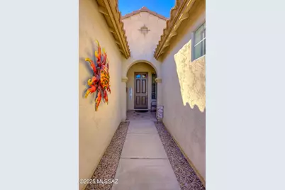 2210 E Eager Drive, Green Valley, AZ 85614 - Photo 6
