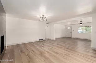 1010 E Gifford Dr, Tucson, AZ 85719 - Photo 10